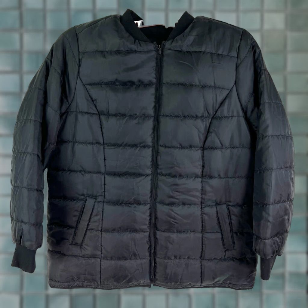 Torrid Torrid Jacket Womens Size 1 Black Water Resistant Puffer Solid Size XS / US 0-2 / IT 36-38 - 1 Thumbnail