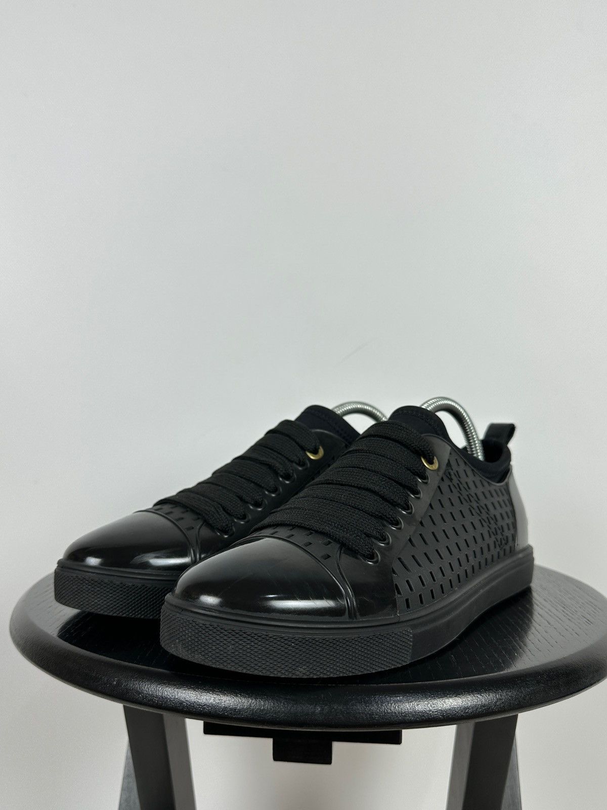 Vivienne Westwood Vivienne Westwood Orb Logo Low Top Sneakers Size US 7 / EU 40 - 13 Thumbnail