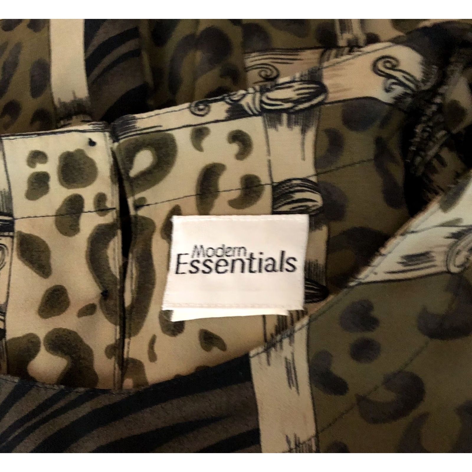 Vintage Vintage Modern Essentials Blouse XL Brown Animal Print Short Sleeves Round Neck Womens Size XL / US 12-14 / IT 48-50 - 4 Thumbnail