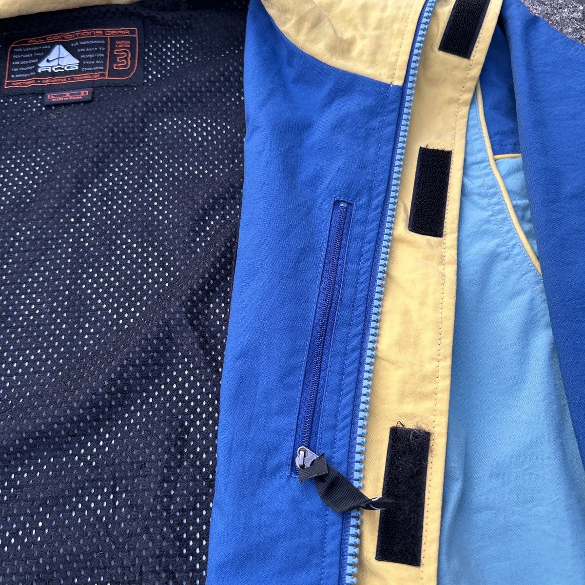 Nike ACG Vintage Nike ACG Two Tone Storm-Fit Heavy Padded Jacket Size US XXL / EU 58 / 5 - 6 Thumbnail