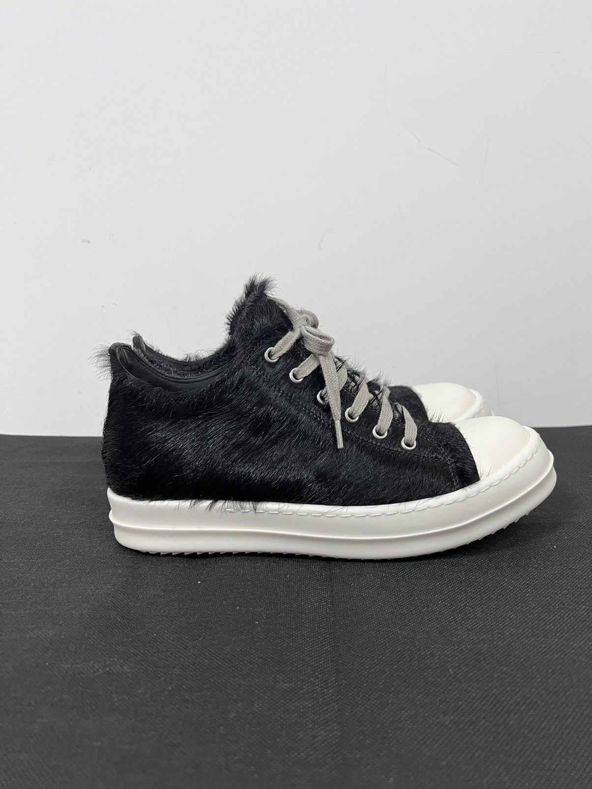 Rick Owens Rick owens 21fw pony hair ramones low sneakers Size US 6.5 / EU 39-40 - 4 Thumbnail