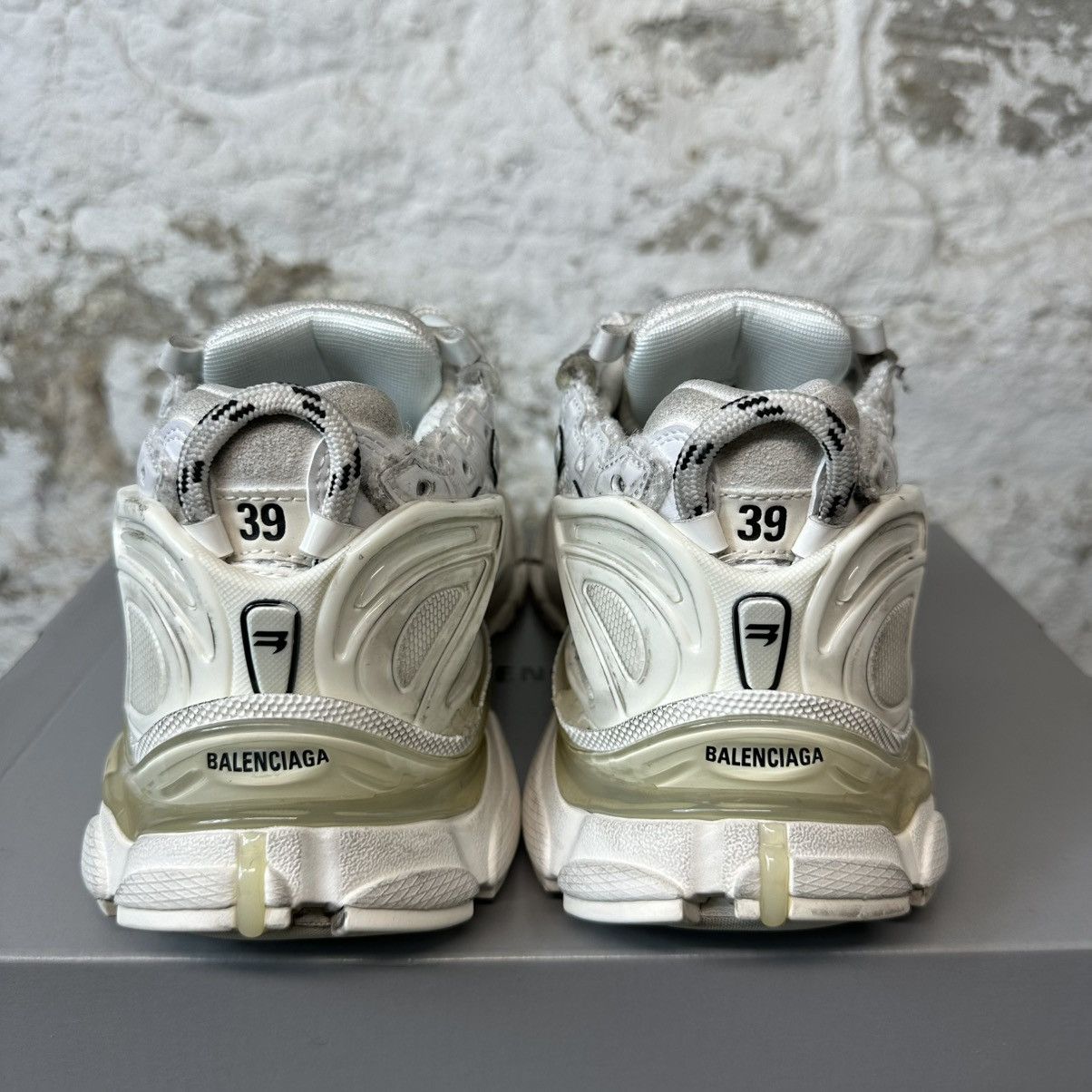 Balenciaga Balenciaga Runner Triple White Sneaker Size 6.5 Size US 6.5 / EU 39-40 - 6 Thumbnail