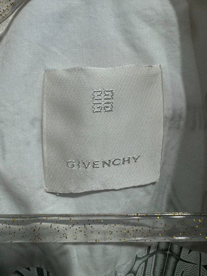 Givenchy Givenchy Size41 New Style Skull Full Print Zippered Short S Size US S / EU 44-46 / 1 - 4 Thumbnail