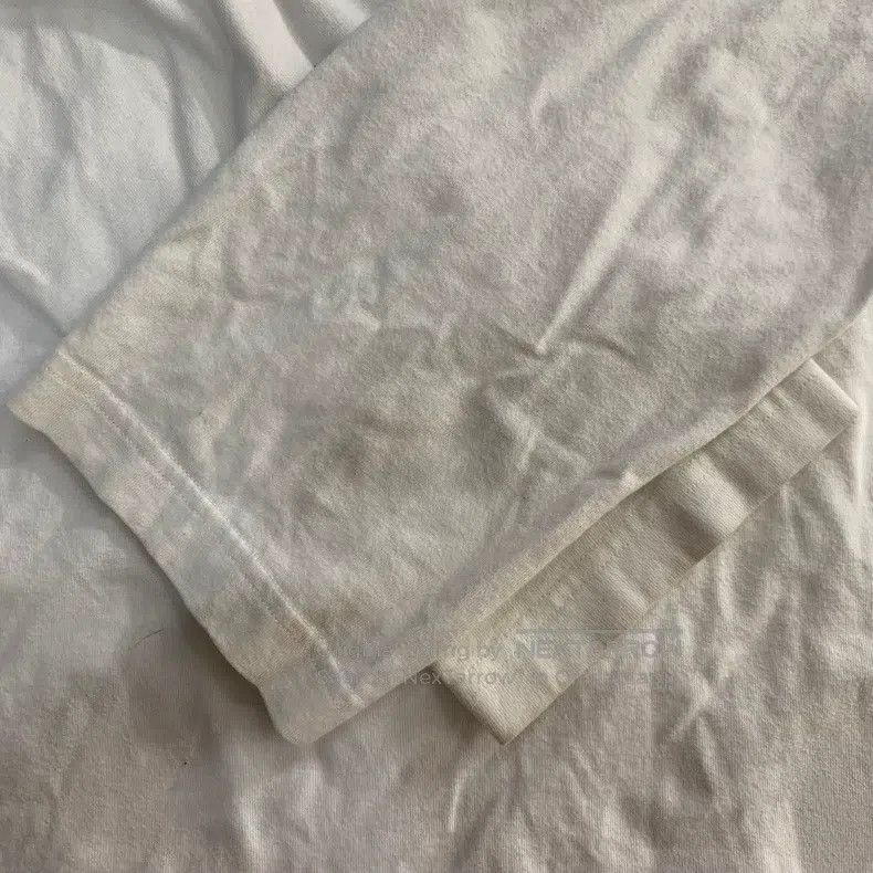 Balenciaga Balenciaga Round Neck Short Sleeve T-Shirt Size US L / EU 52-54 / 3 - 8 Thumbnail