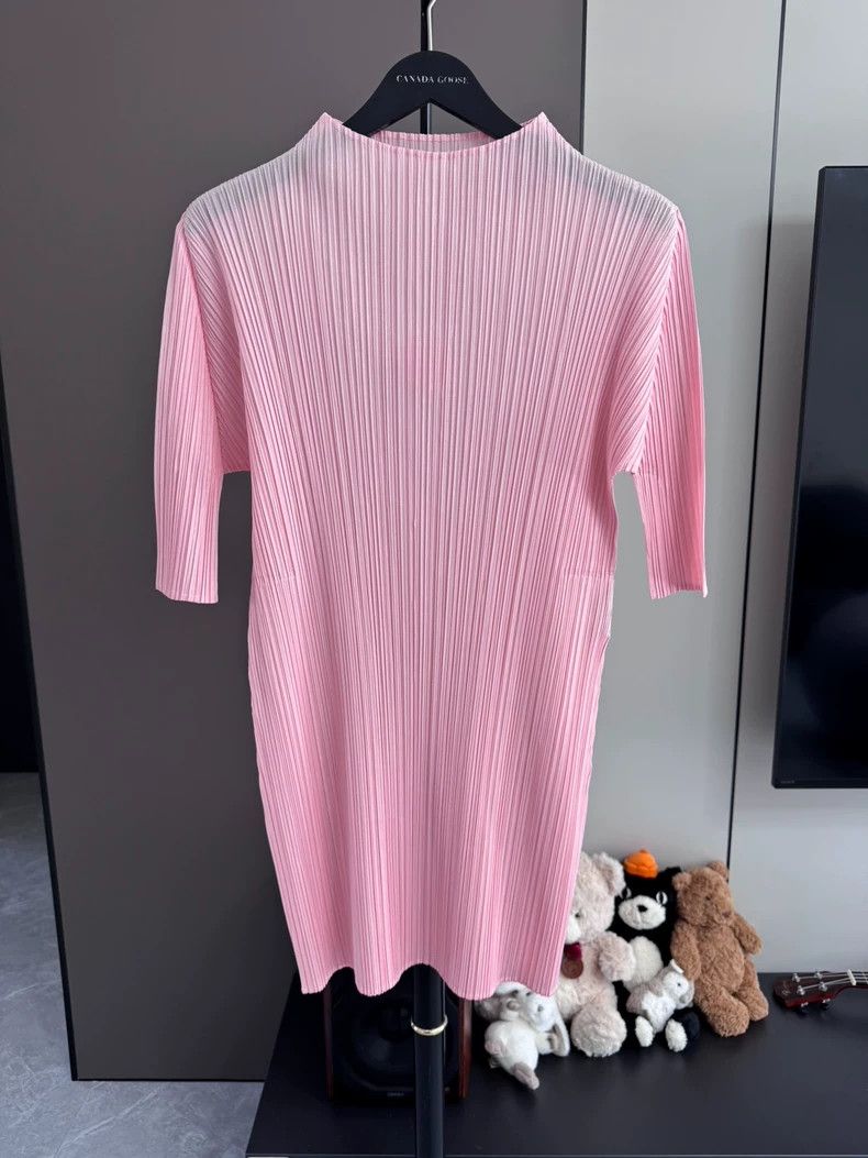 Issey Miyake Issey Miyake size:4 Cherry blossom pink pleated short-slee Size S / US 4 / IT 40 - 1 Thumbnail