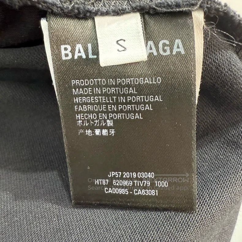 Balenciaga Balenciaga Mastercard Printed Logo Short Sleeve Size US S / EU 44-46 / 1 - 5 Thumbnail