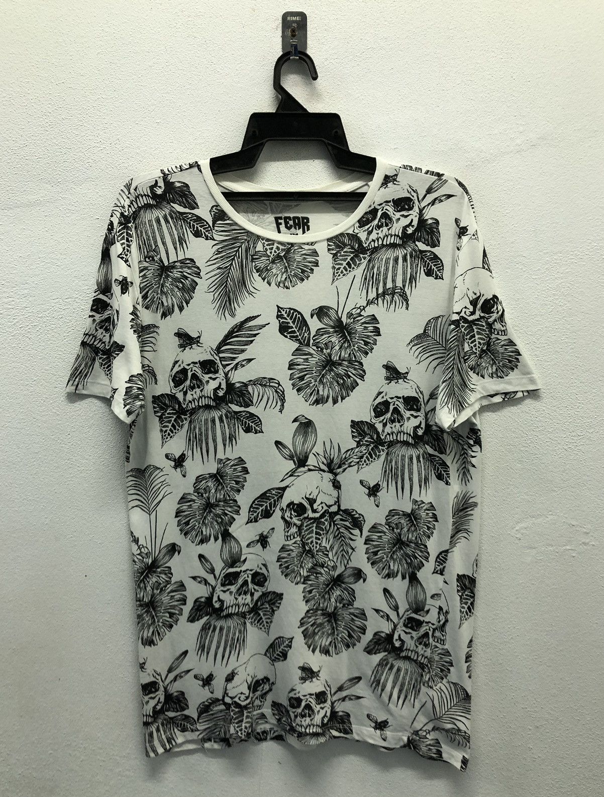 Bershka Bershka Fear In Hawaii T-Shirt Size US S / EU 44-46 / 1 - 1 Thumbnail