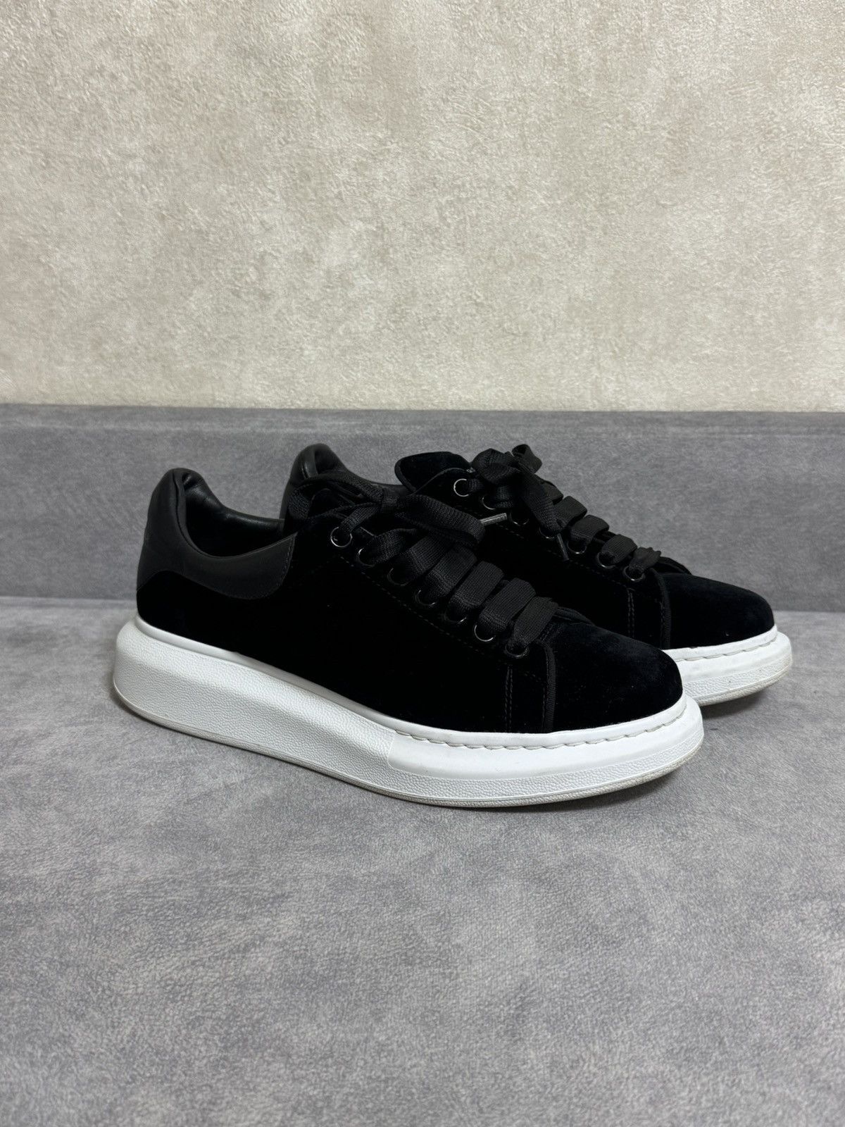 Alexander McQueen Rare Alexander McQueen Black Velvet Sneakers Shoes 40 Size US 9 / IT 39 - 1 Thumbnail
