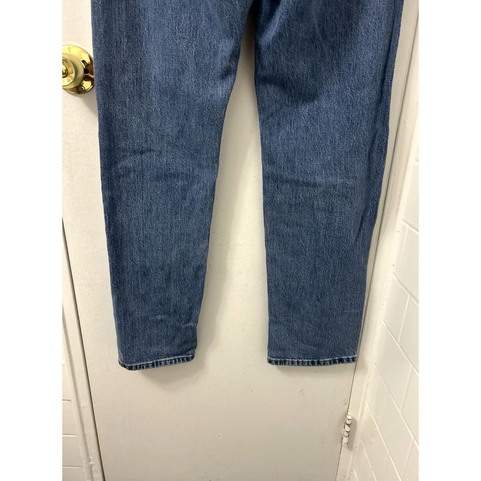 Vintage Levi Strauss 501 Curve Jeans Womens 27x32 Blue Wash High Rise Straight Leg Slim Regular 5-Pocket Denim Button Fly NWT Vintage No N/A Size 27" / US 4 / IT 40 - 7 Thumbnail