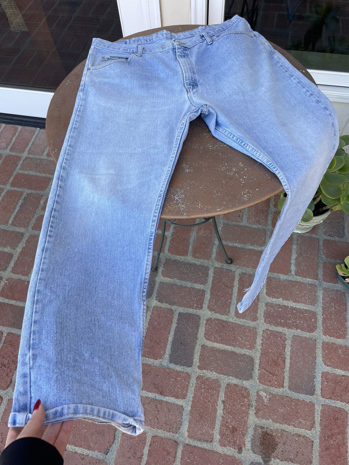 Levi's × Vintage × Wrangler Men’s vintage Wrangler blue denim light wash jeans jeans Size US 40 / EU 56 - 4 Thumbnail