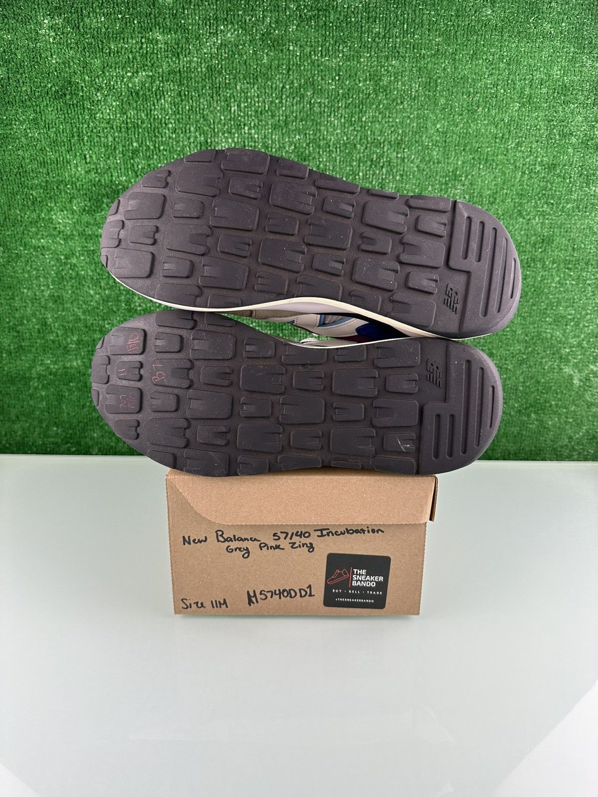 New Balance New Balance 57/40 Incubation Pack - Grey Pink Zing Size 11 Size US 11 / EU 44 - 8 Thumbnail