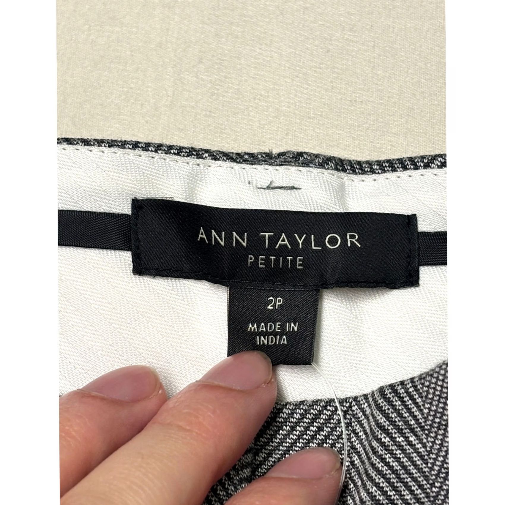 Ann Taylor Ann Taylor Pants Womens 2P Gray NWT The Straight Grey Herringbone Mid Rise W29 L29 Size 26" / US 2 / IT 38 - 4 Thumbnail