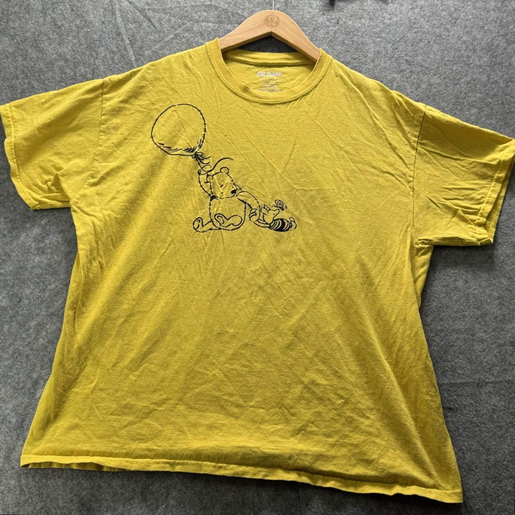 Gildan Winnie The Pooh Graphic Tee Gildan Shirt Mens XL Yellow Size US XL / EU 56 / 4 - 2 Thumbnail