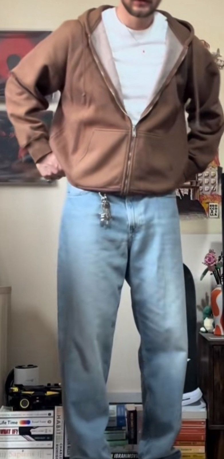 Other brown brandy melville christy hoodie Size US L / EU 52-54 / 3 - 4 Thumbnail