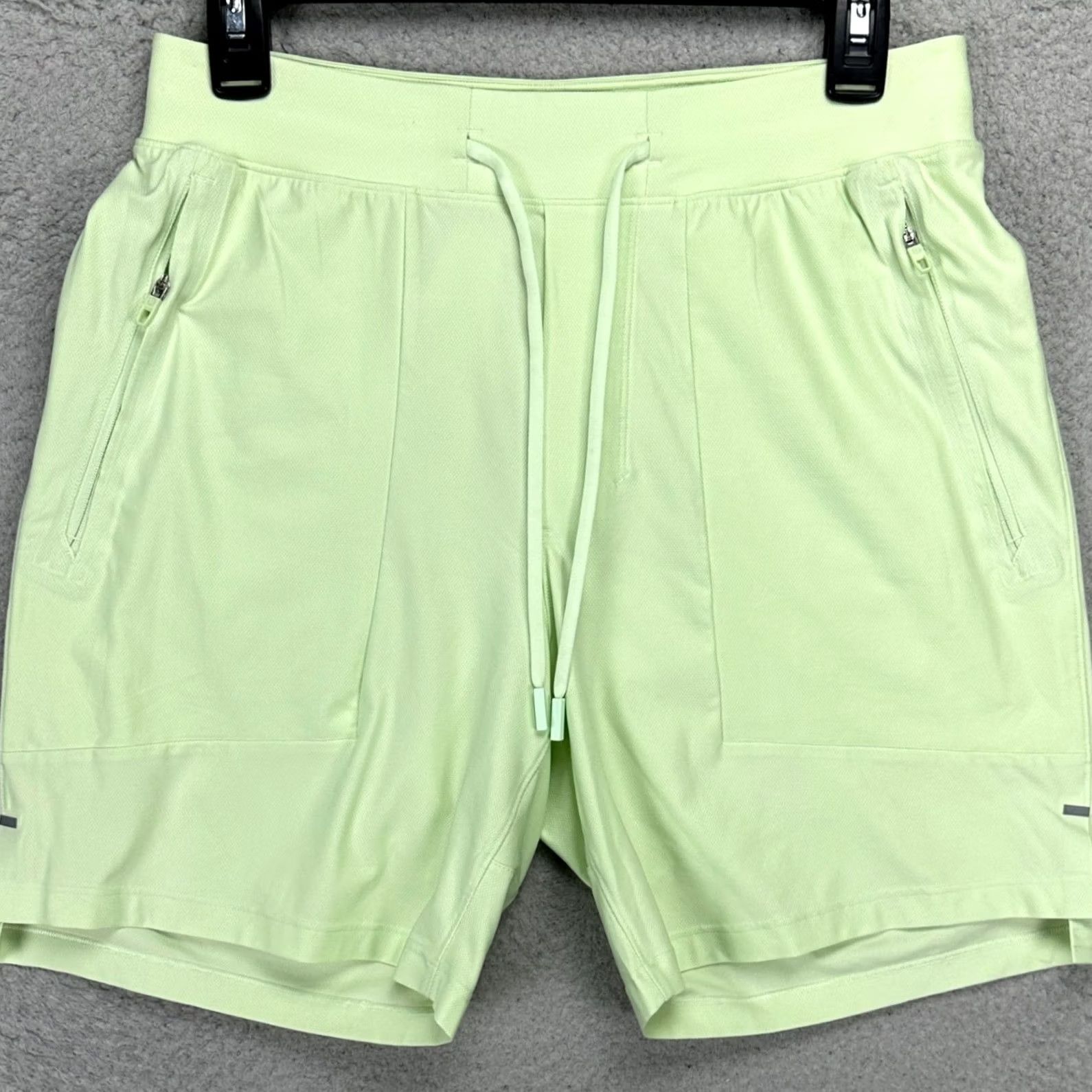 Lululemon Lululemon Men License to Train Shorts Small Mint Elastics Waist Pocket Athletic Pull On 7 in Inseam Size US 29 - 2 Thumbnail