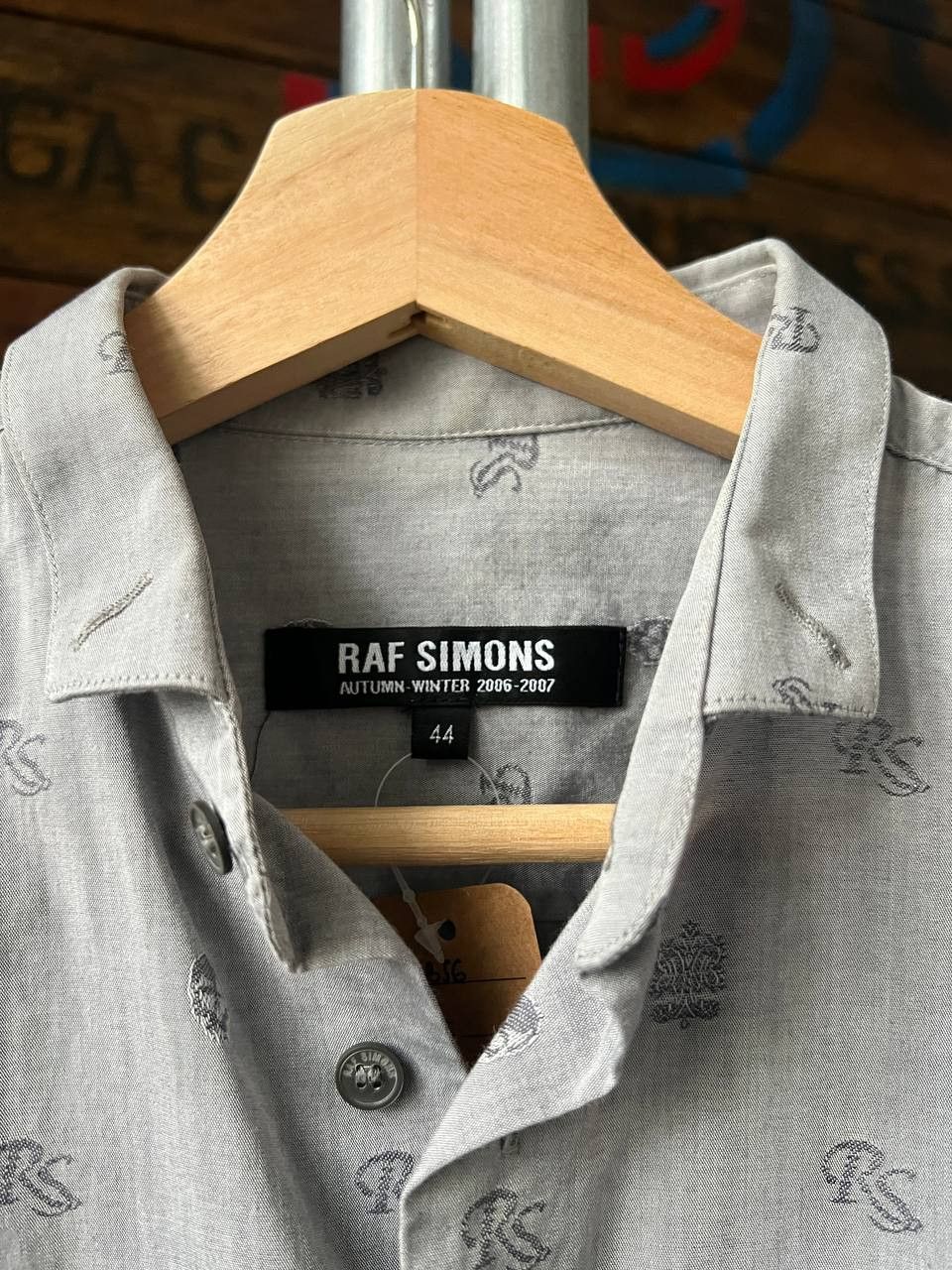 Raf Simons AW06/07 Raf Simons Grey Patterned Shirt Size 44 Size US S / EU 44-46 / 1 - 3 Thumbnail
