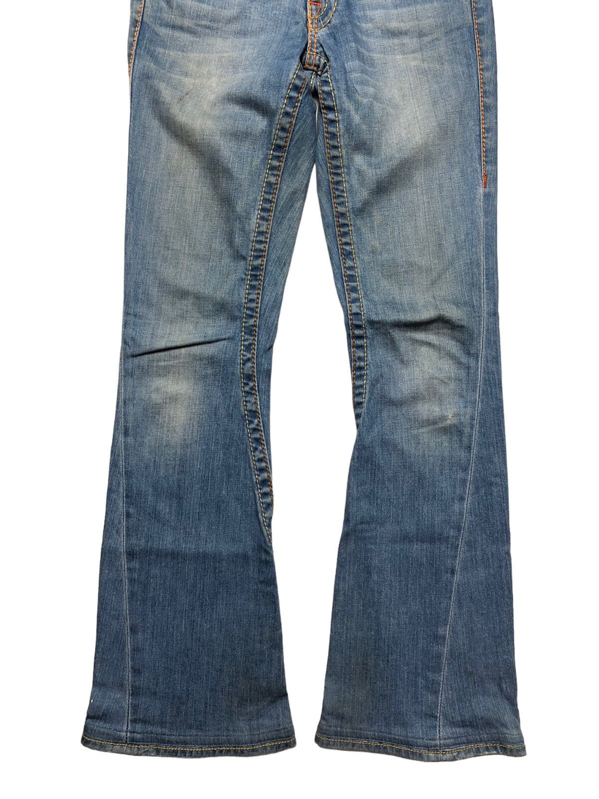 True Religion True Religion Joey low rise flared jeans Size US 29 - 4 Thumbnail