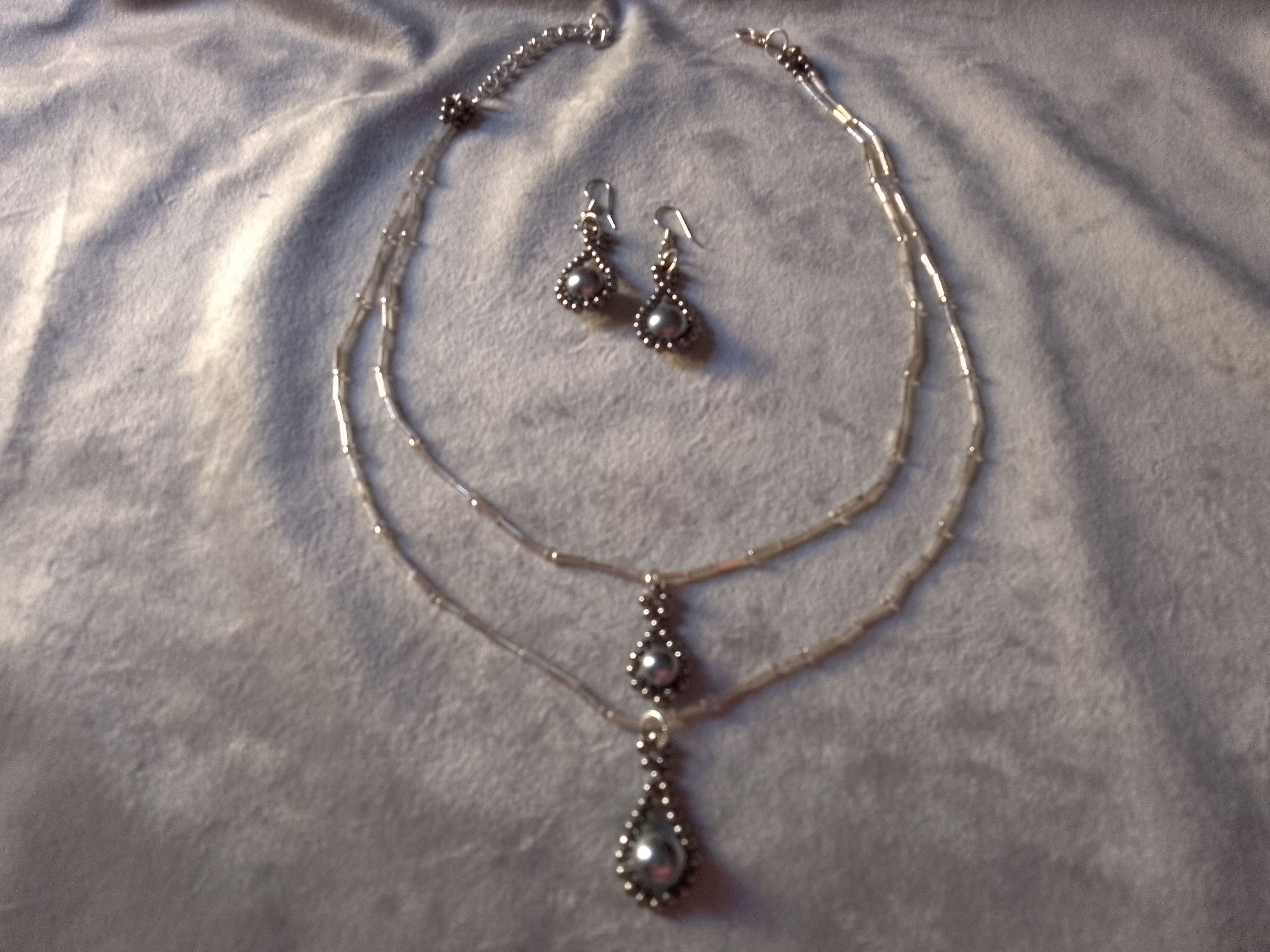 Handmade Necklace Earrings. Double thread Teardrop Pendants Size ONE SIZE - 1 Thumbnail