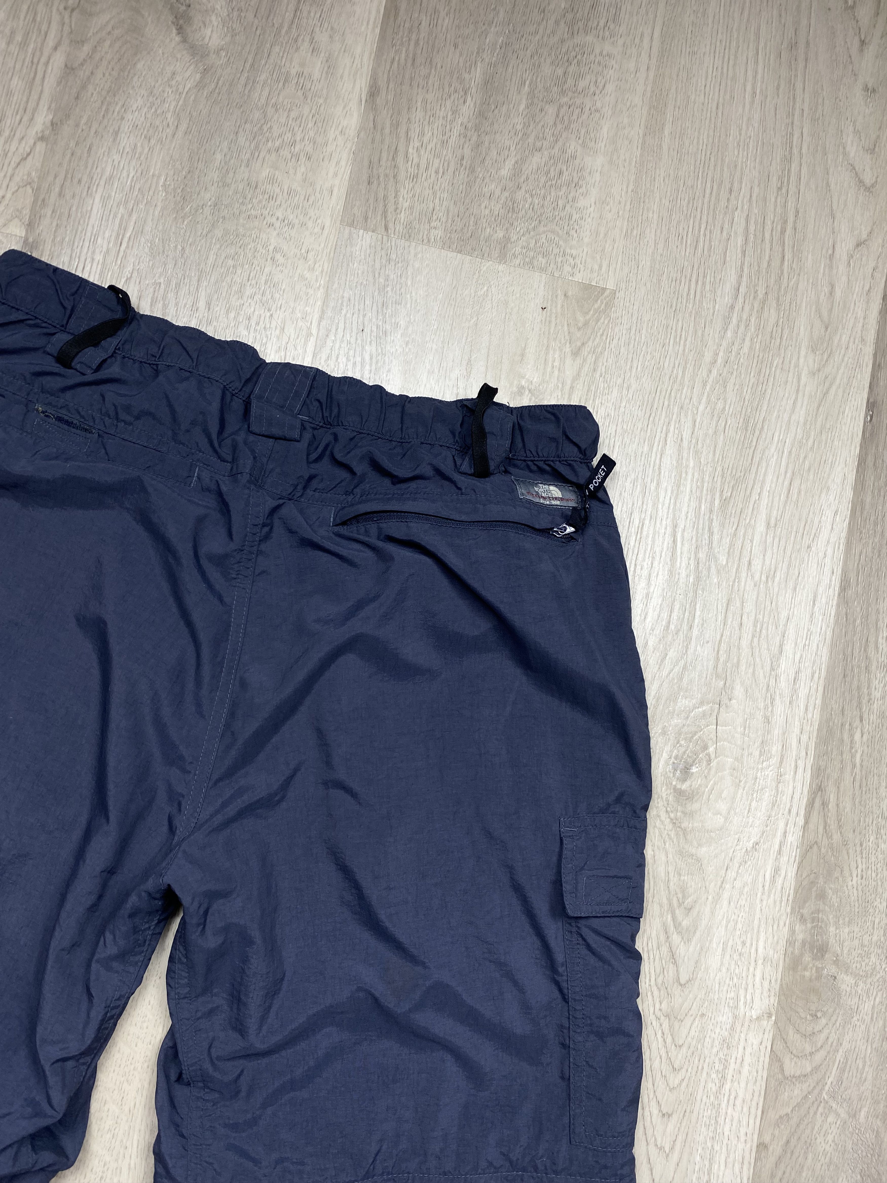 The North Face × Vintage The North Face Transformer Cargo Pants Shorts TNF Size US 32 / EU 48 - 10 Thumbnail