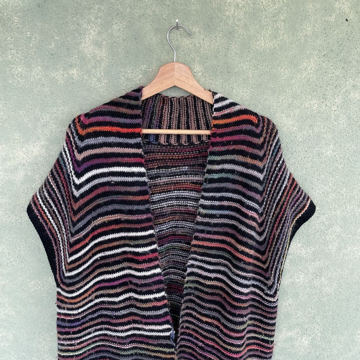 Aran Isles Knitwear Japanese Cardigan Striped Sleeveless Knitwear Colourfull Size US L / EU 52-54 / 3 - 4 Thumbnail