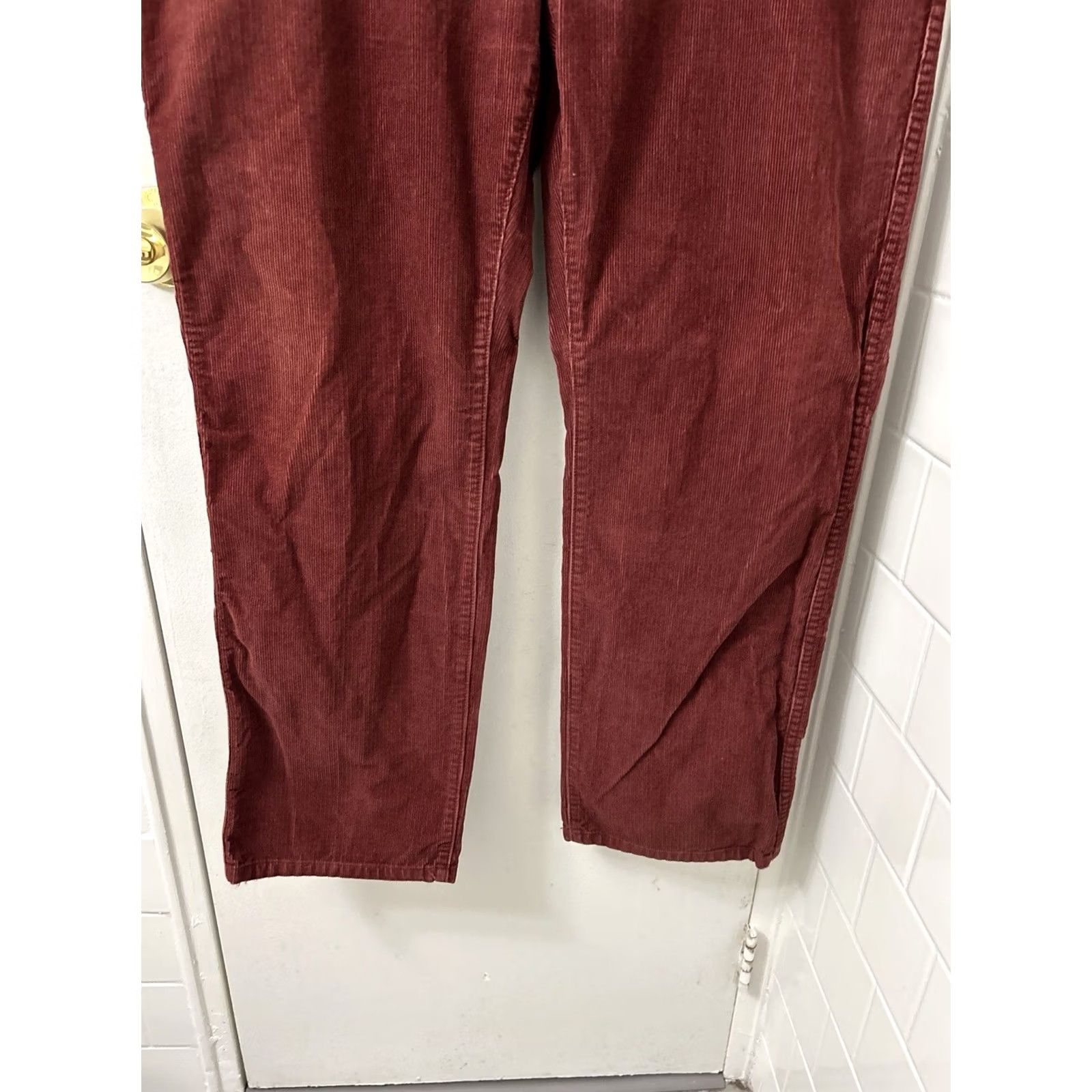 Vintage LL Bean Country Corduroy Pants Mens 40x32 Red Standard Fit 291778 Pants Size US 40 / EU 56 - 3 Thumbnail