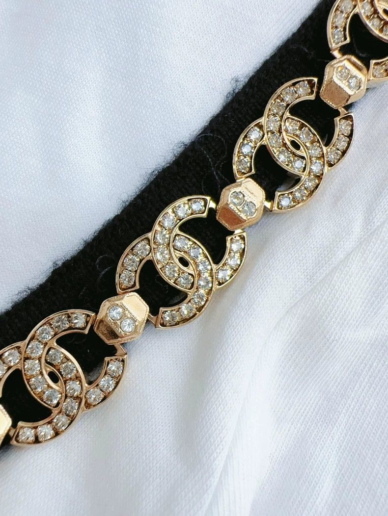Chanel Chanel 22C black and white rhinestone double C hollow mesh Size S / US 4 / IT 40 - 3 Thumbnail