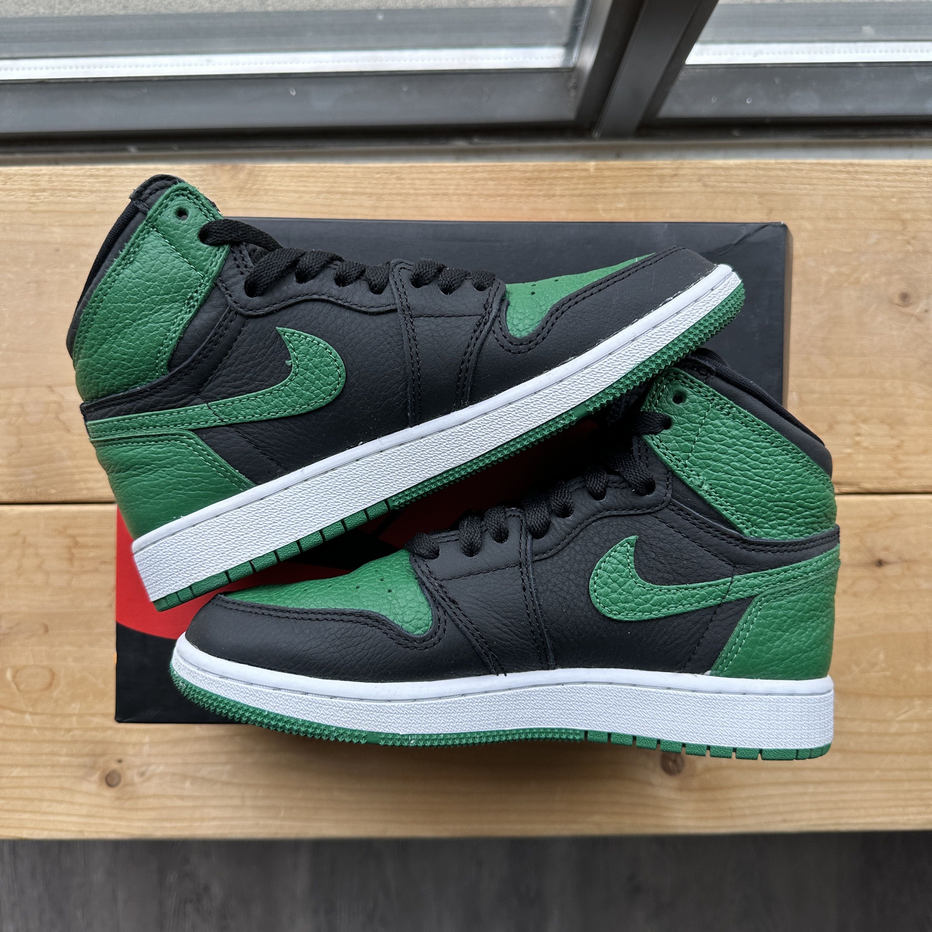 Jordan Brand Air Jordan 1 High Size US 5.5 / IT 35.5 - 6 Thumbnail
