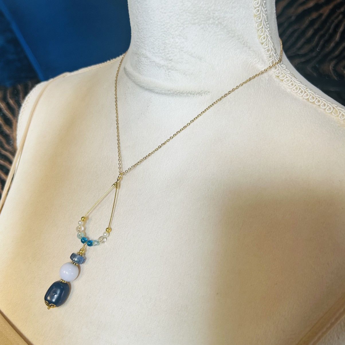 Handmade Handcrafted vintage bead changeable charm pendant necklace Size ONE SIZE - 4 Thumbnail