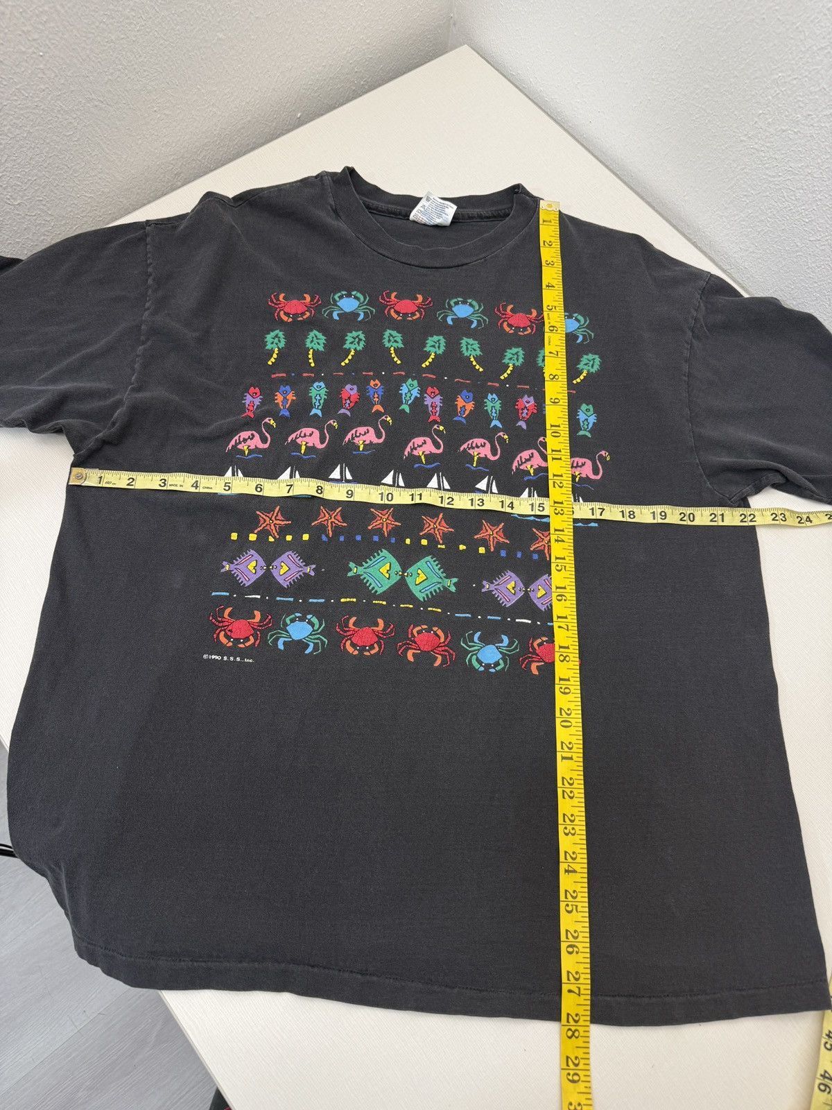 Hanes Vintage 90s Tropical Beach Graphic Tee Crabs, Palm Trees, XL Size US XL / EU 56 / 4 - 4 Thumbnail