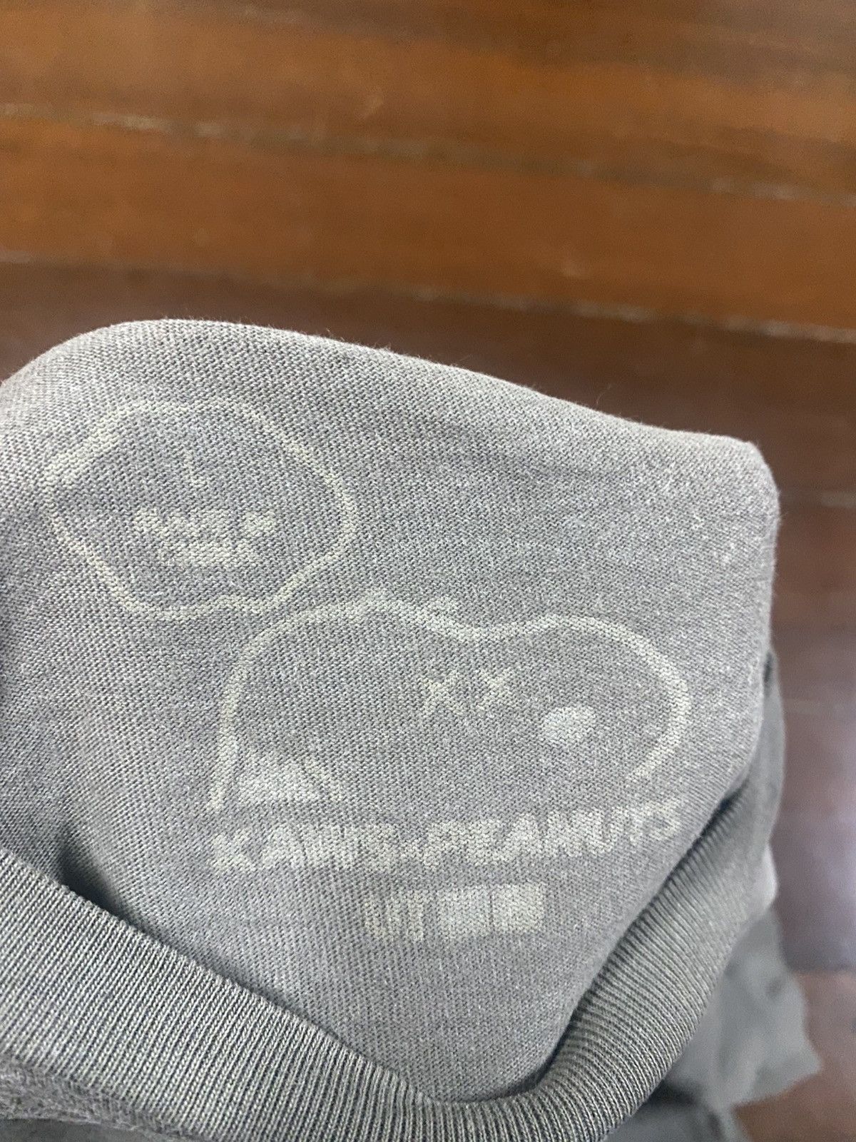 Kaws Rare Uniqlo x Kaws Snoopy Shirt over print Size US L / EU 52-54 / 3 - 8 Thumbnail