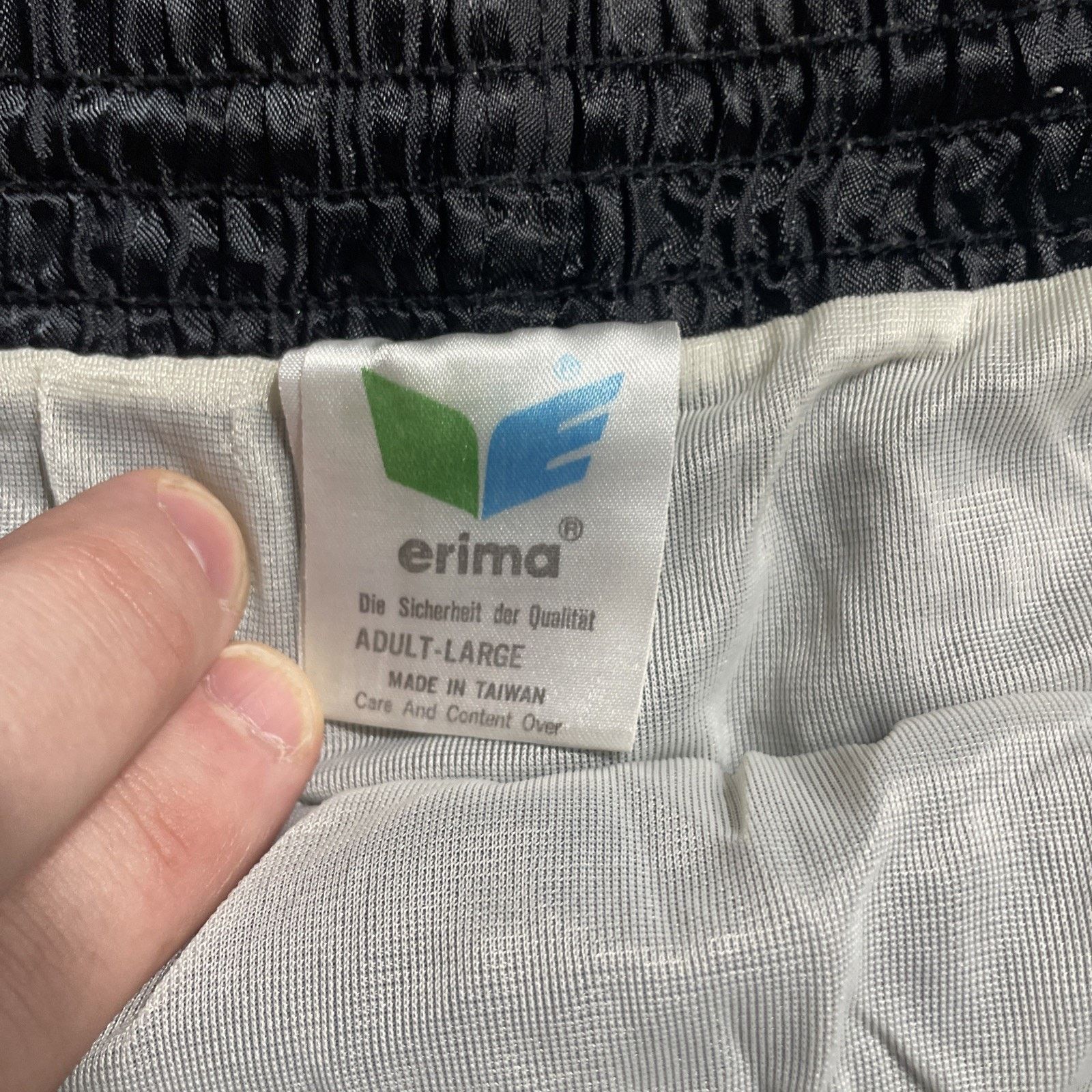 Erima Vintage ERIMA Football Shorts L 36 Black Shiny Nylon Ganz Size US 34 / EU 50 - 10 Thumbnail