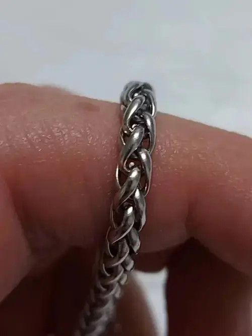 VIBE 4MM WIDTH STAINLESS STEEL TWIST CHAIN NECKLACE Sz6 Size 26 - 4 Thumbnail