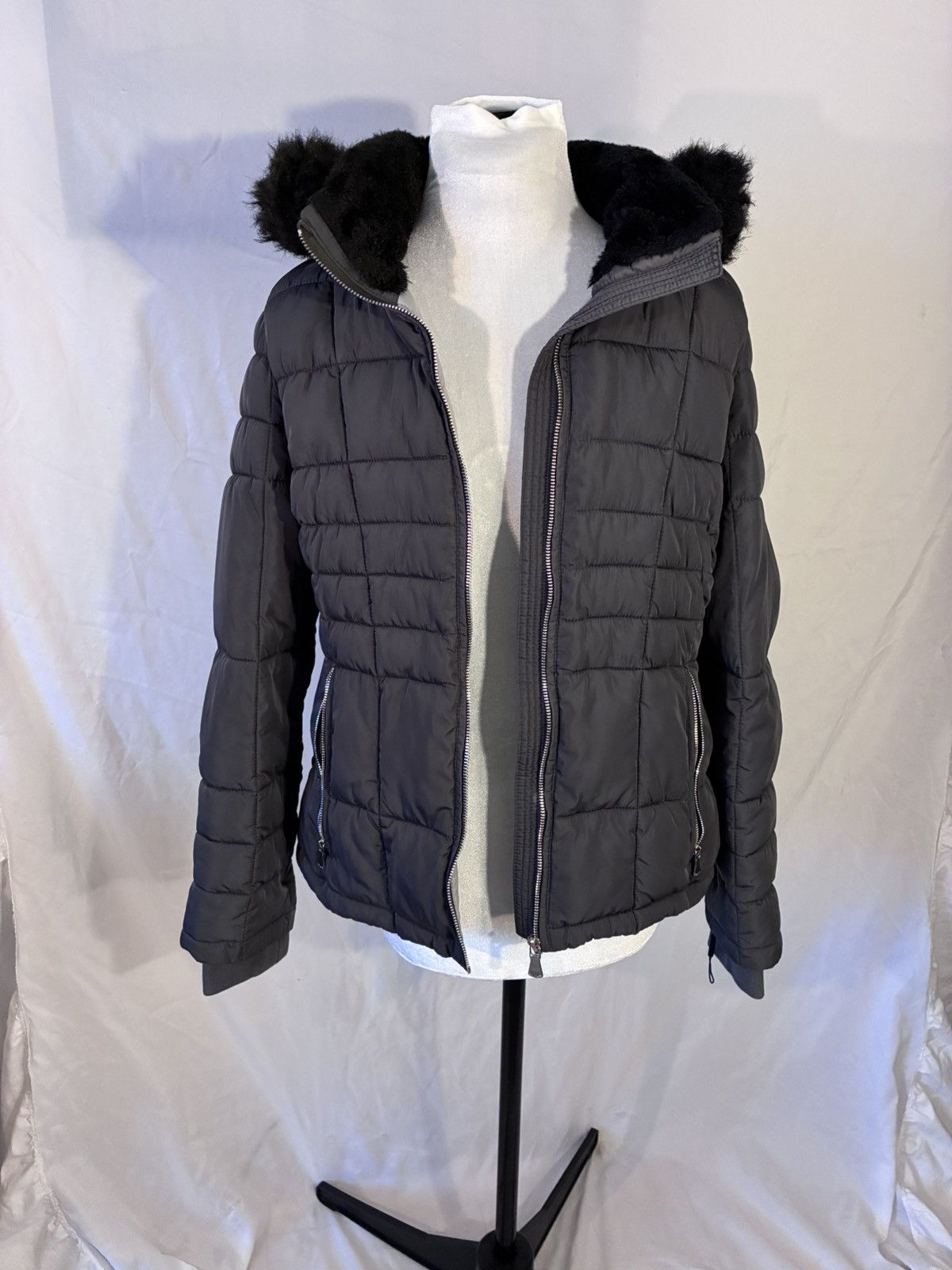 Calvin Klein Calvin Klein 2 Degree Warm Faux Fur Removable Hood Puff Coat Size M / US 6-8 / IT 42-44 - 2 Thumbnail