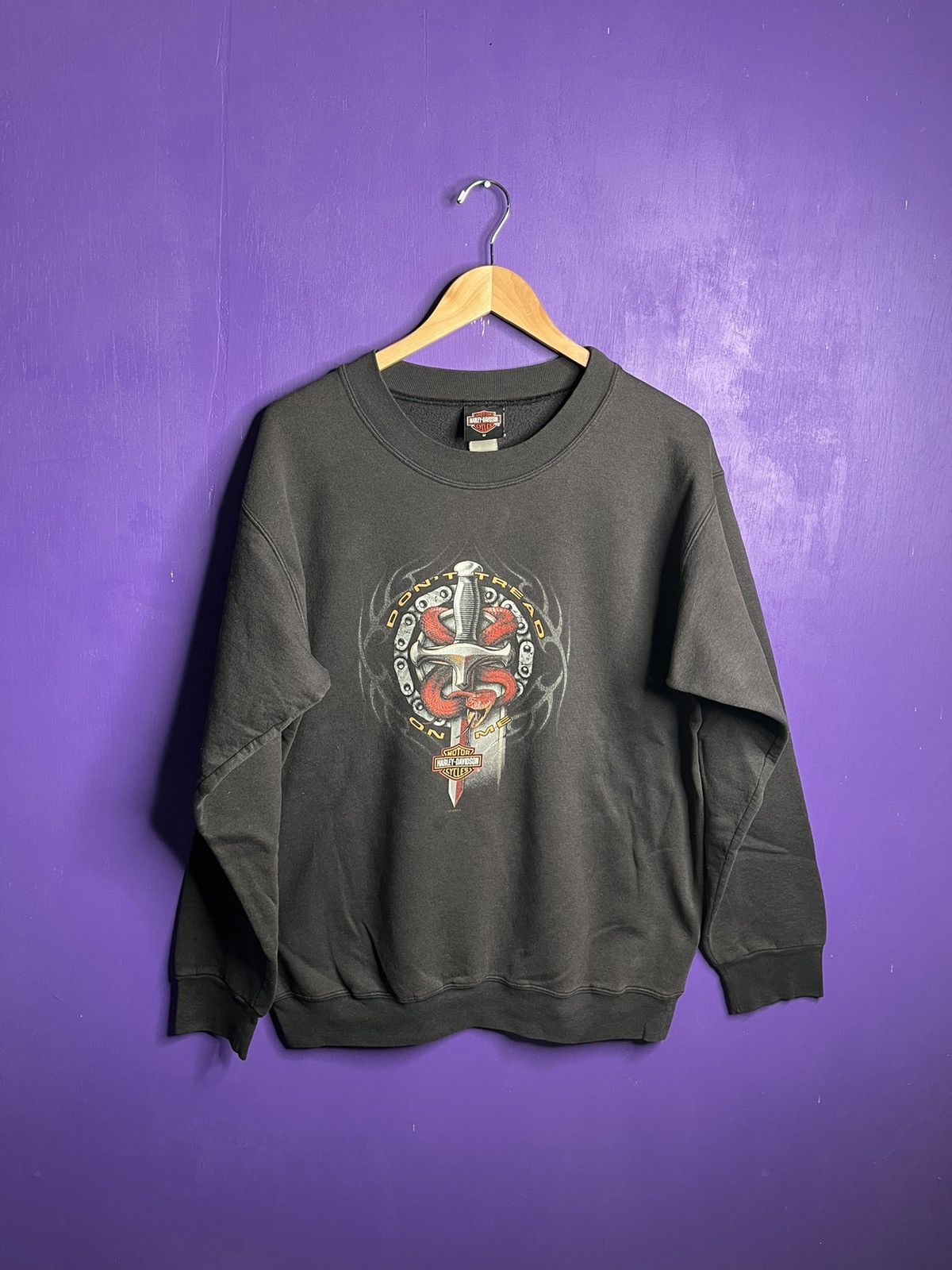 Harley Davidson × Vintage Vintage 90s Harley Davidson dagger logo crewneck Size US M / EU 48-50 / 2 - 1 Thumbnail