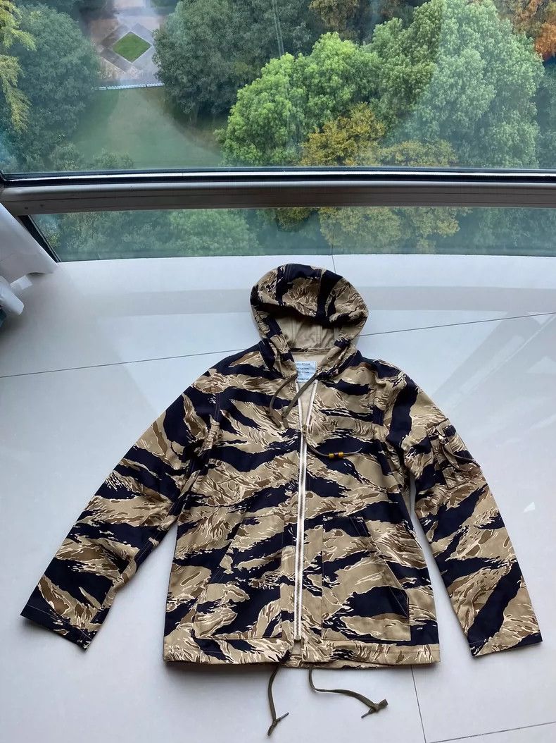 The Real McCoy's The Real McCoy'sLeopard print coat, camouflage uniform 2504 Size US M / EU 48-50 / 2 - 1 Thumbnail
