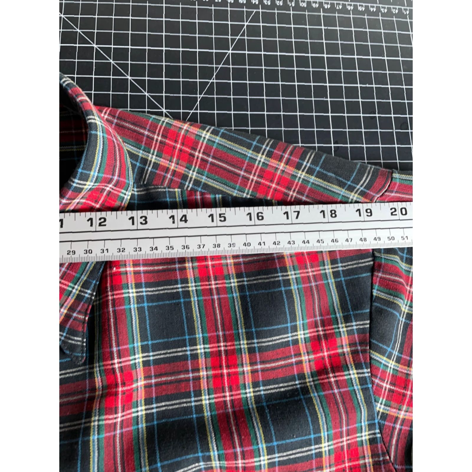 Vintage VINTAGE Big Mac Plaid Shirt Mens XL Red Green Tartan Flannel Cotton Polyester Button-Up 70s 80s Grunge Size US XL / EU 56 / 4 - 7 Thumbnail