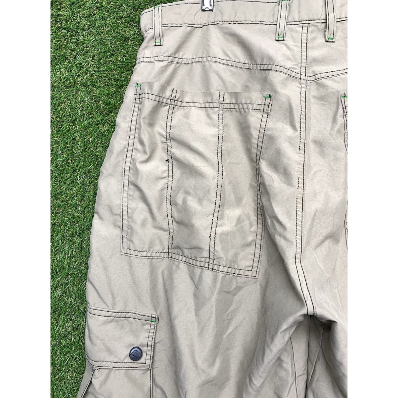 Vintage VINTAGE KIKWEAR Cargo Pants Mens 40 Pockets Skater Baggy 90s Y2K Streetwear Beige Cotton Relaxed Wide-Leg Pants Mens Size US 40 / EU 56 - 5 Thumbnail
