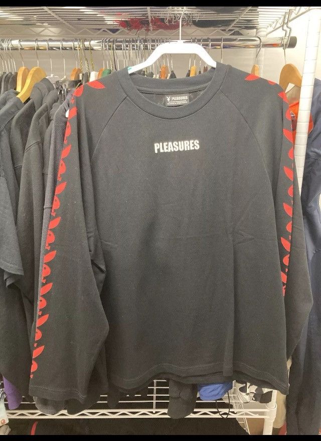 Pleasures Playboy X pleasures long sleeve Size US L / EU 52-54 / 3 - 1 Preview