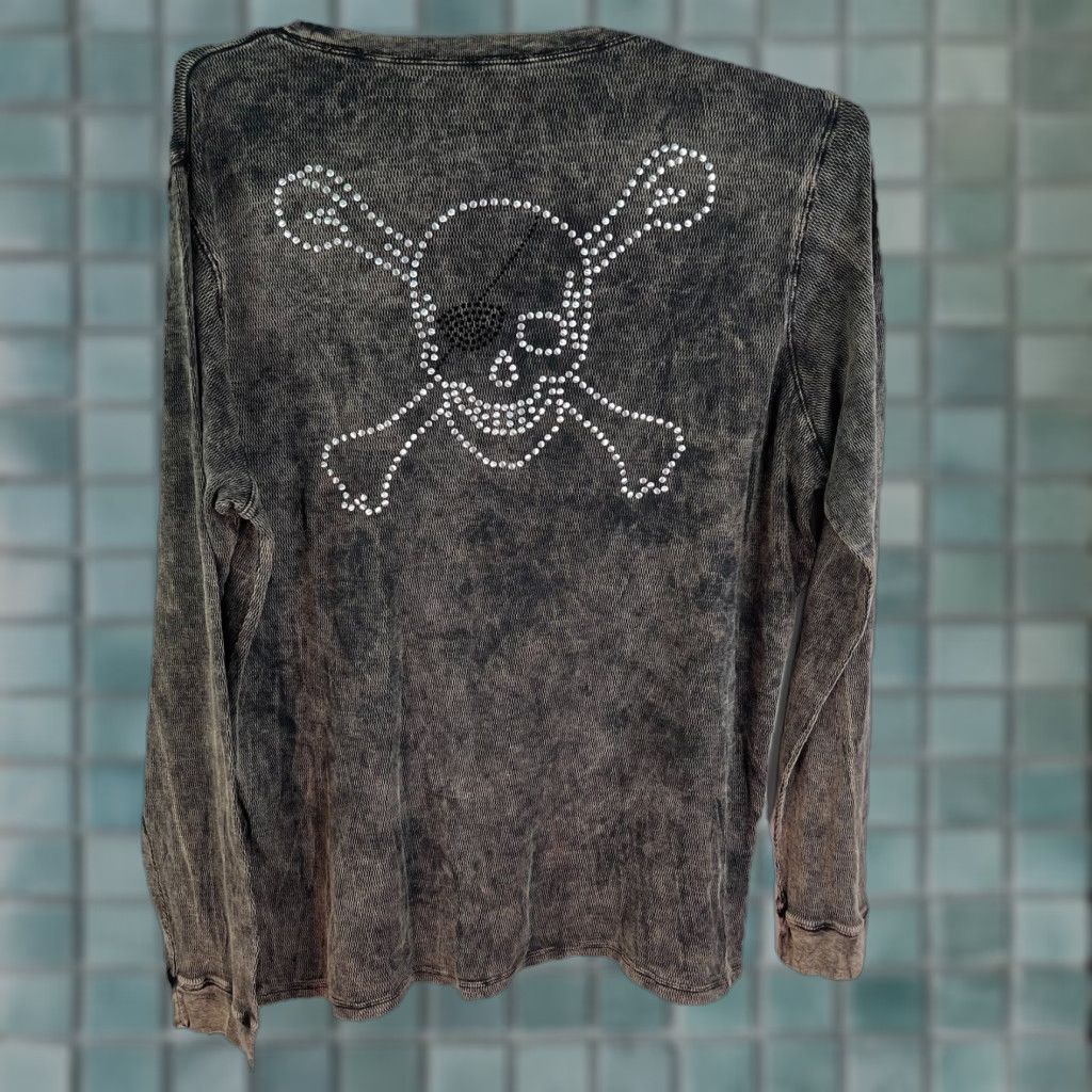 Vintage 12 Symbols Skull And Crossbones Waffle T-Shirt Size 2 XL Gray L Sleeve NWT Men’s Size US XXL / EU 58 / 5 - 1 Thumbnail