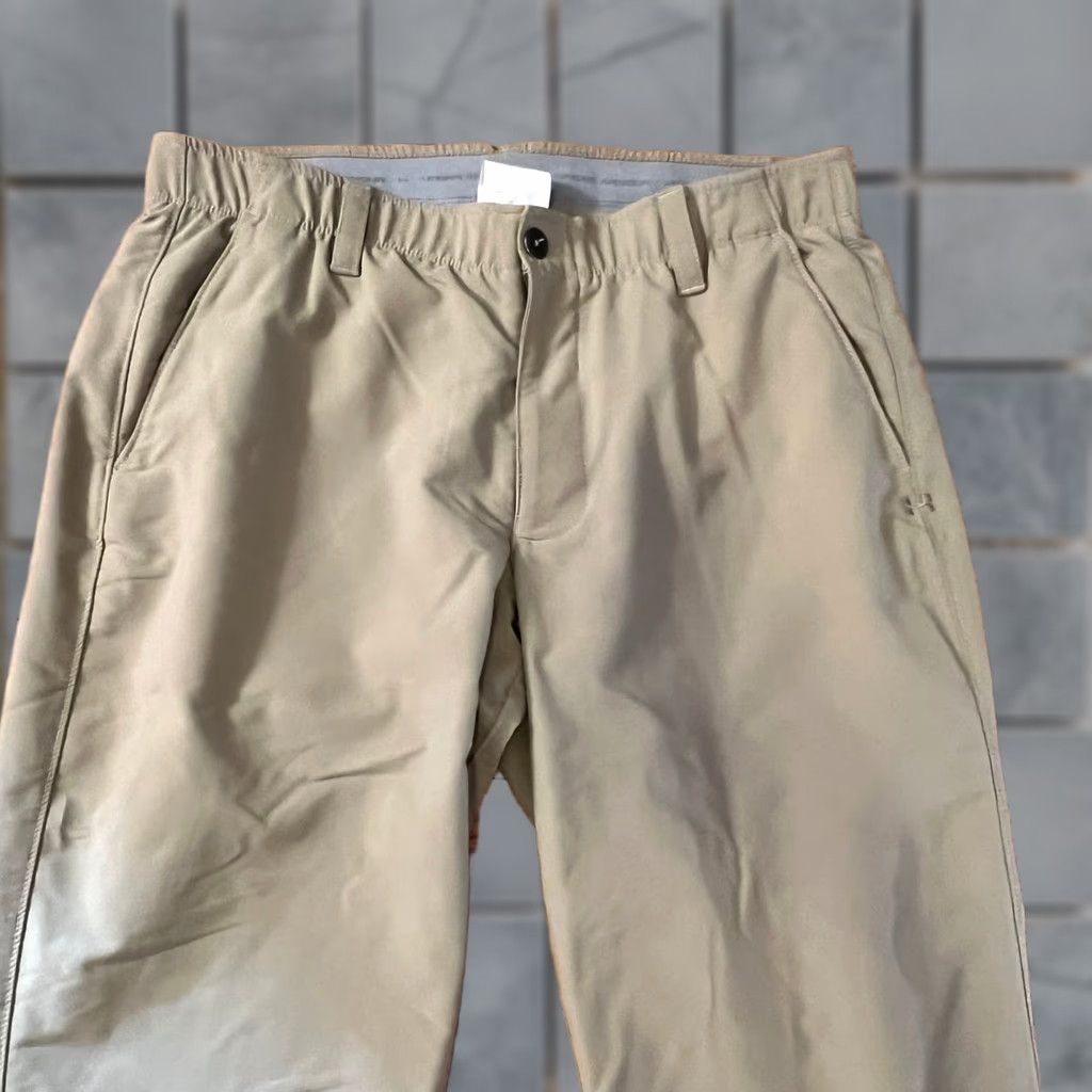 Under Armour Under Armour Pants Mens 36 X32 Performance Golf Straight Leg Tan Beige 36 Regular Men Chino Inseam 31 in Mens Size US 36 / EU 52 - 1 Thumbnail