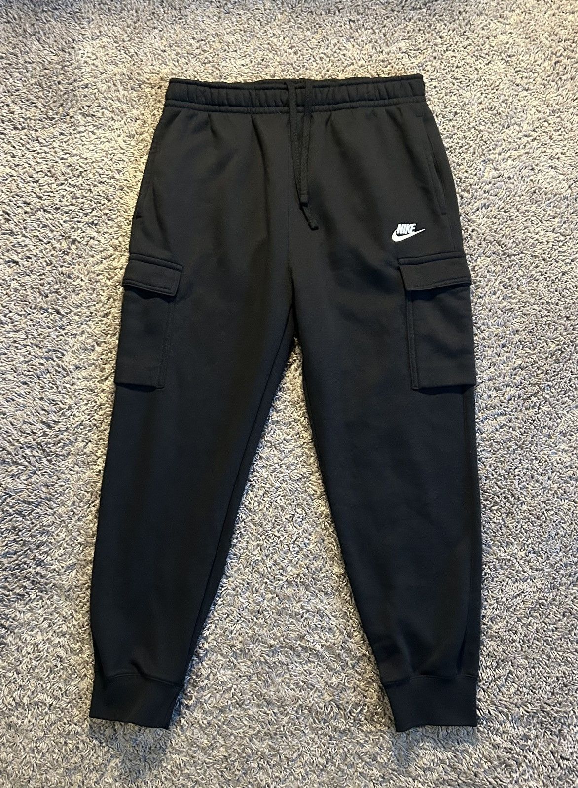 Nike Men’s Cargo SportsWear Club Fleece Pants Size US 33 - 1 Thumbnail