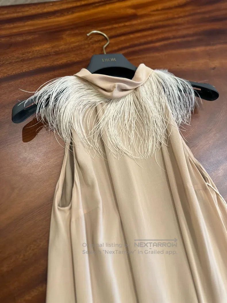 Brunello Cucinelli Brunello Cucinelli Feathered Sleeveless Top Size M / US 6-8 / IT 42-44 - 2 Thumbnail