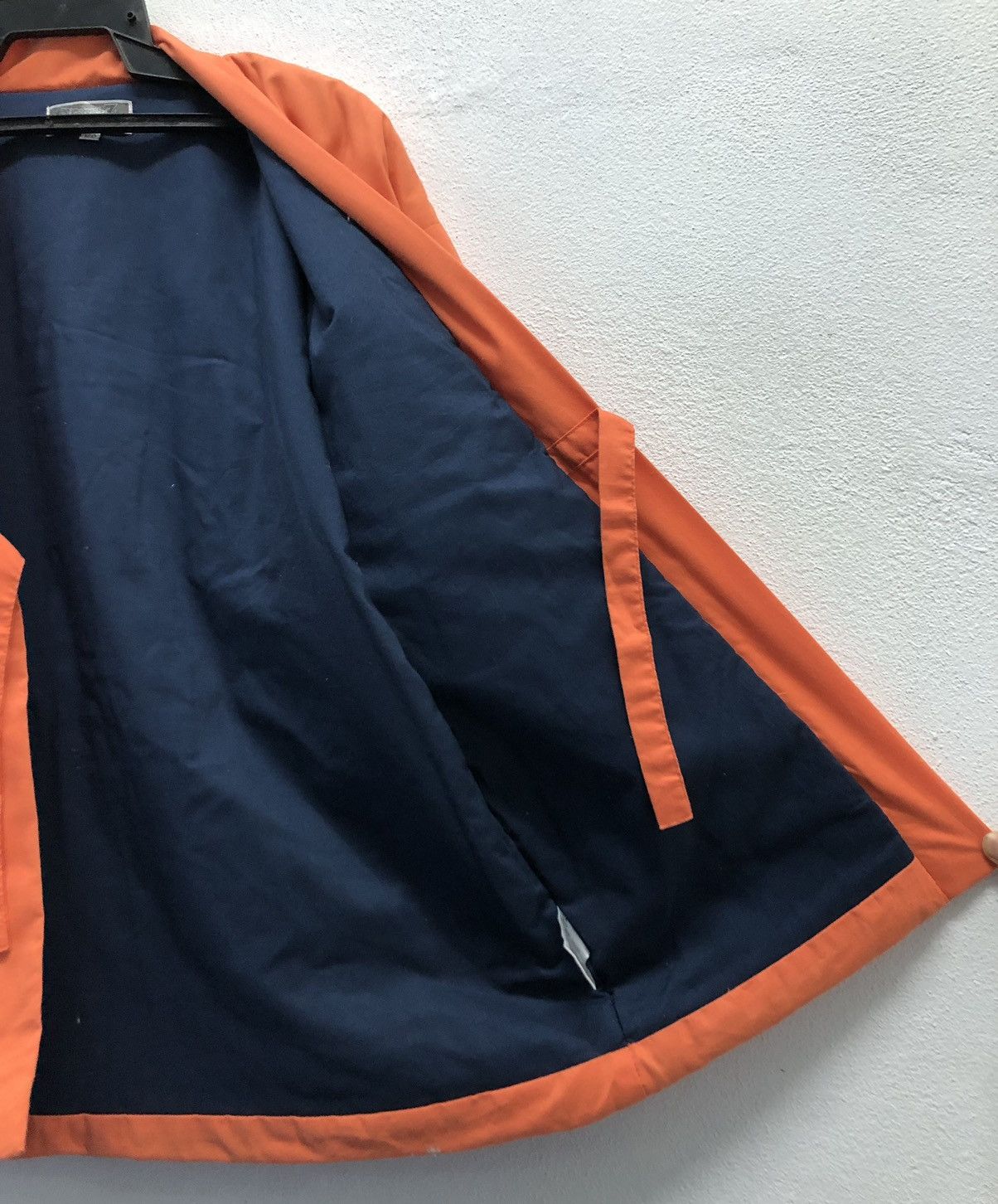Anime Vintage Dragon Ball Z Symbol Orange Padded Son Goku Kimono Size US L / EU 52-54 / 3 - 7 Thumbnail