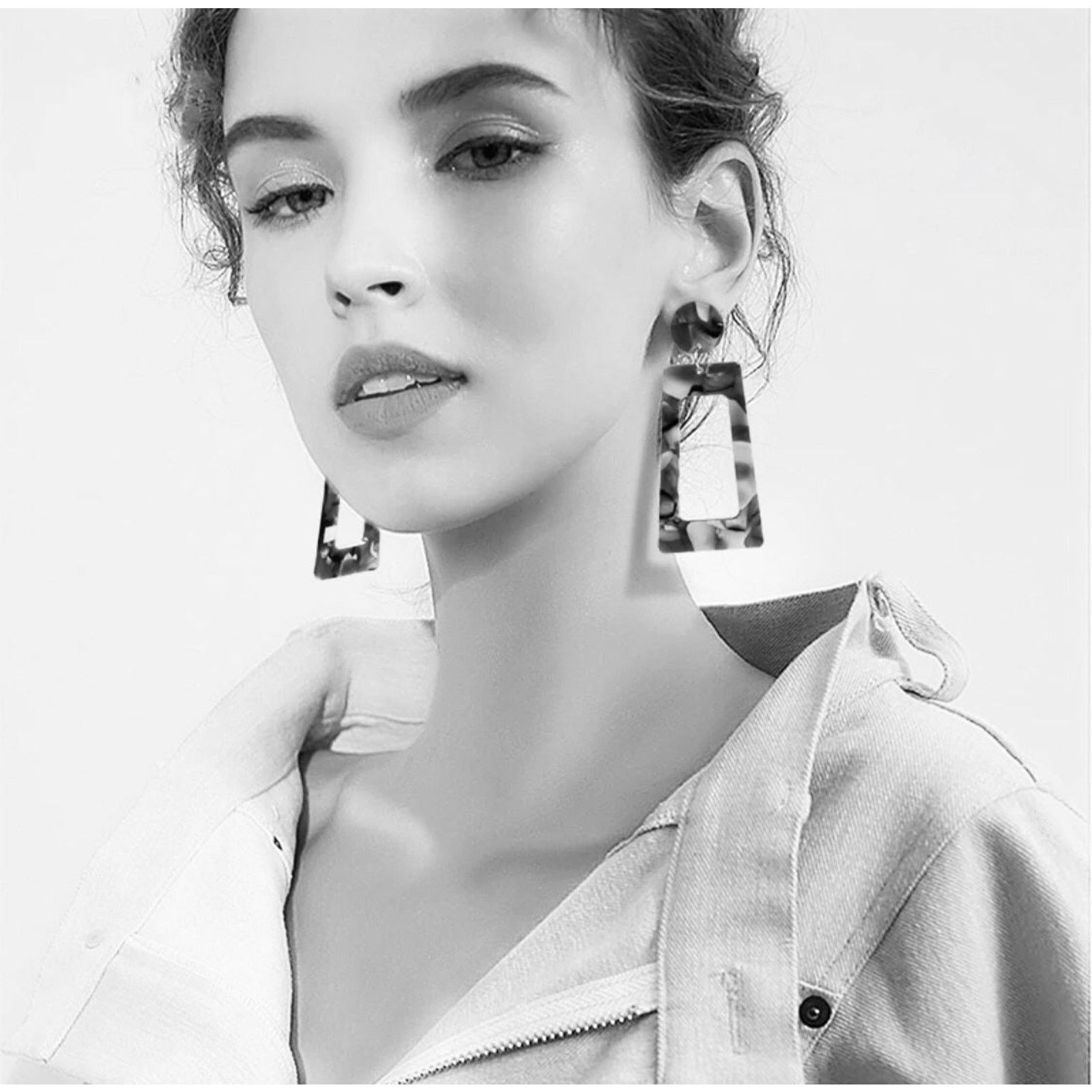 Mosaic Black/White Resin Statement Earrings 1a5-Rade070, Women's