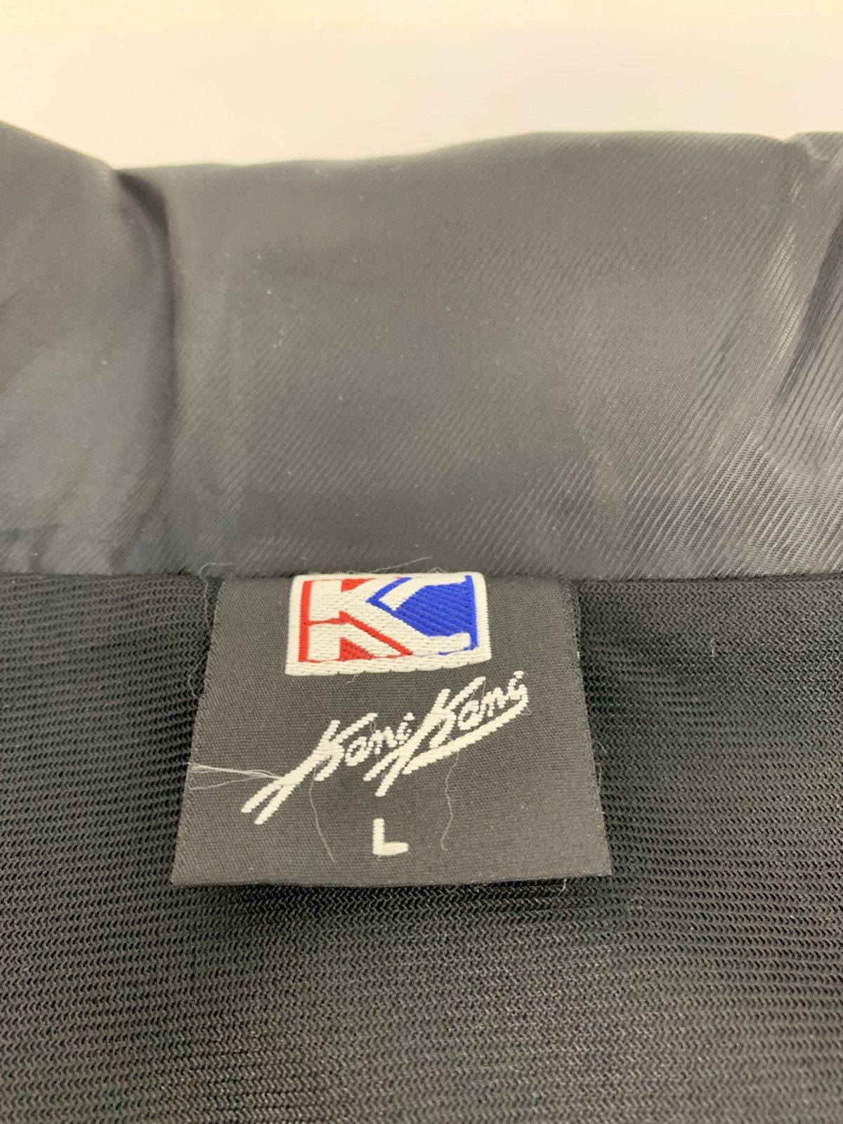 Karl Kani Karl Kani Big Embroidery Logo Side Tape Jacket Windbreaker Size US L / EU 52-54 / 3 - 7 Thumbnail