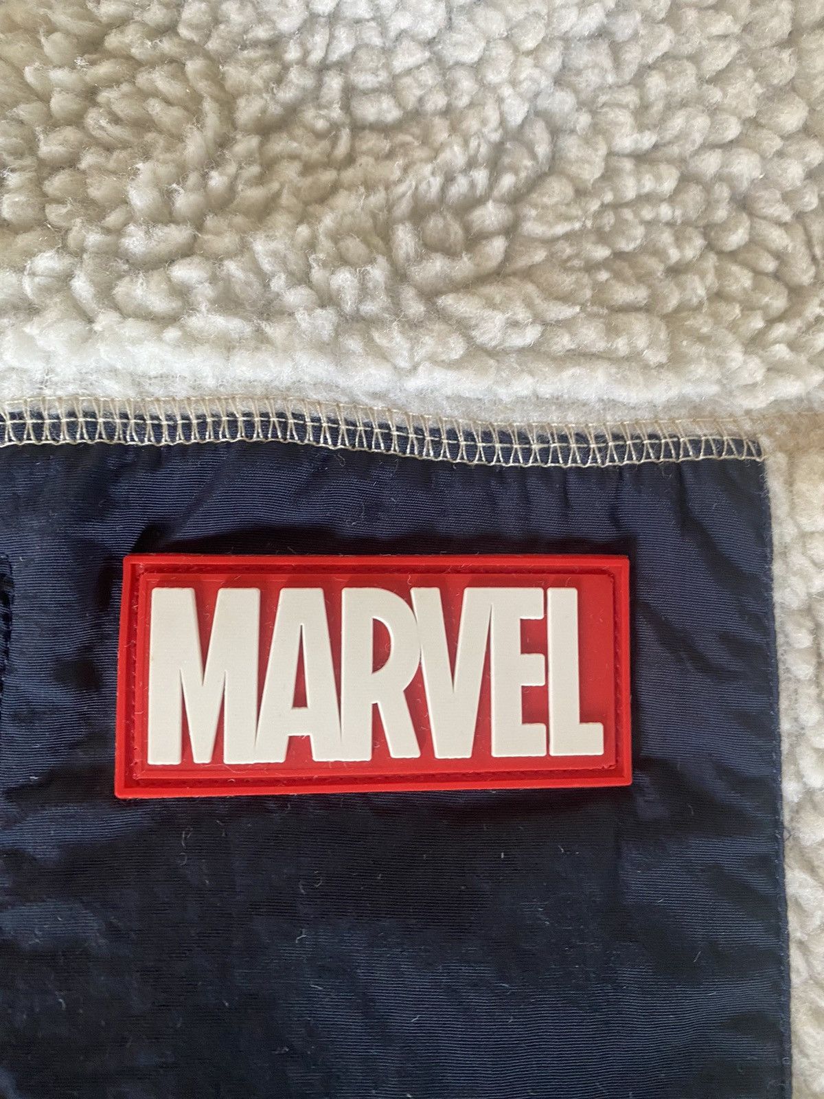 DC Comics 🔥COOL🔥Marvel Fleece Jacket Size L Size US L / EU 52-54 / 3 - 4 Thumbnail