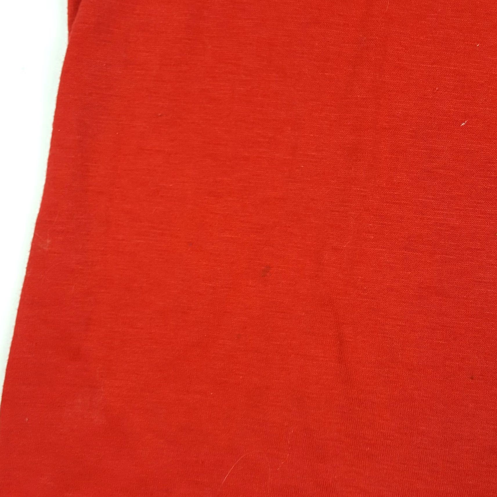 Etro VINTAGE Merry Christmas Men's L Red USA Made Holly Holiday Retro T Shirt Size US L / EU 52-54 / 3 - 6 Thumbnail