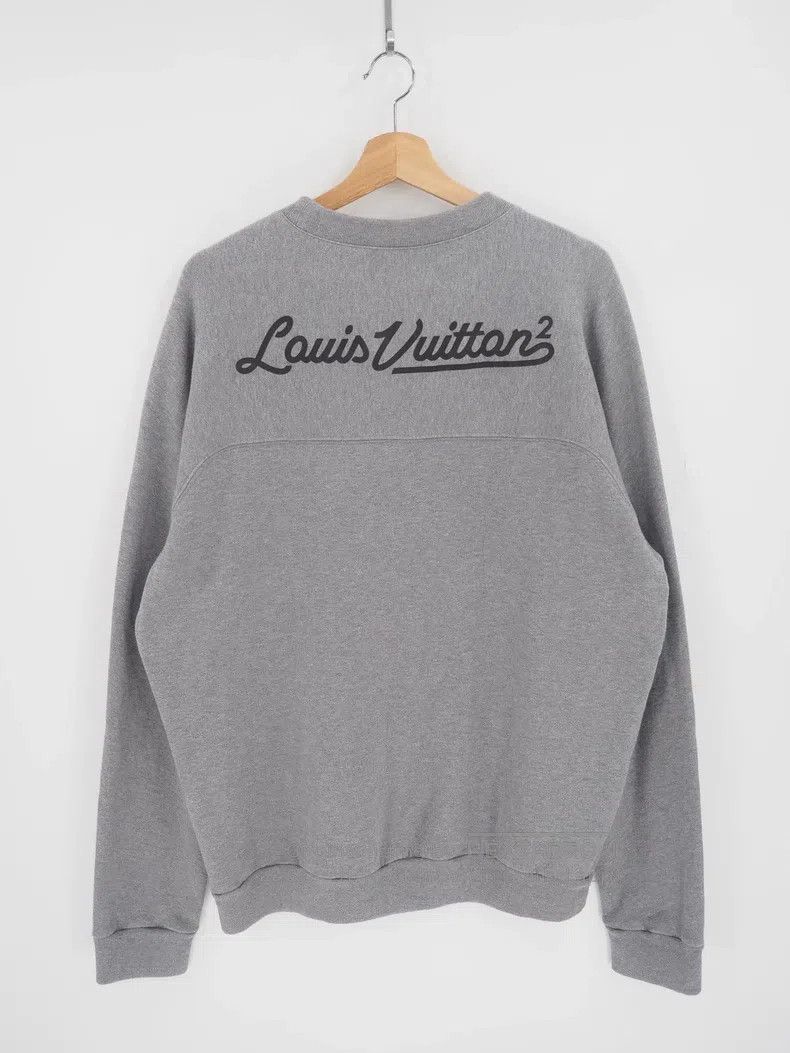Louis Vuitton Louis Vuitton Gray Heart Logo Sweatshirt Size US XXL / EU 58 / 5 - 2 Thumbnail