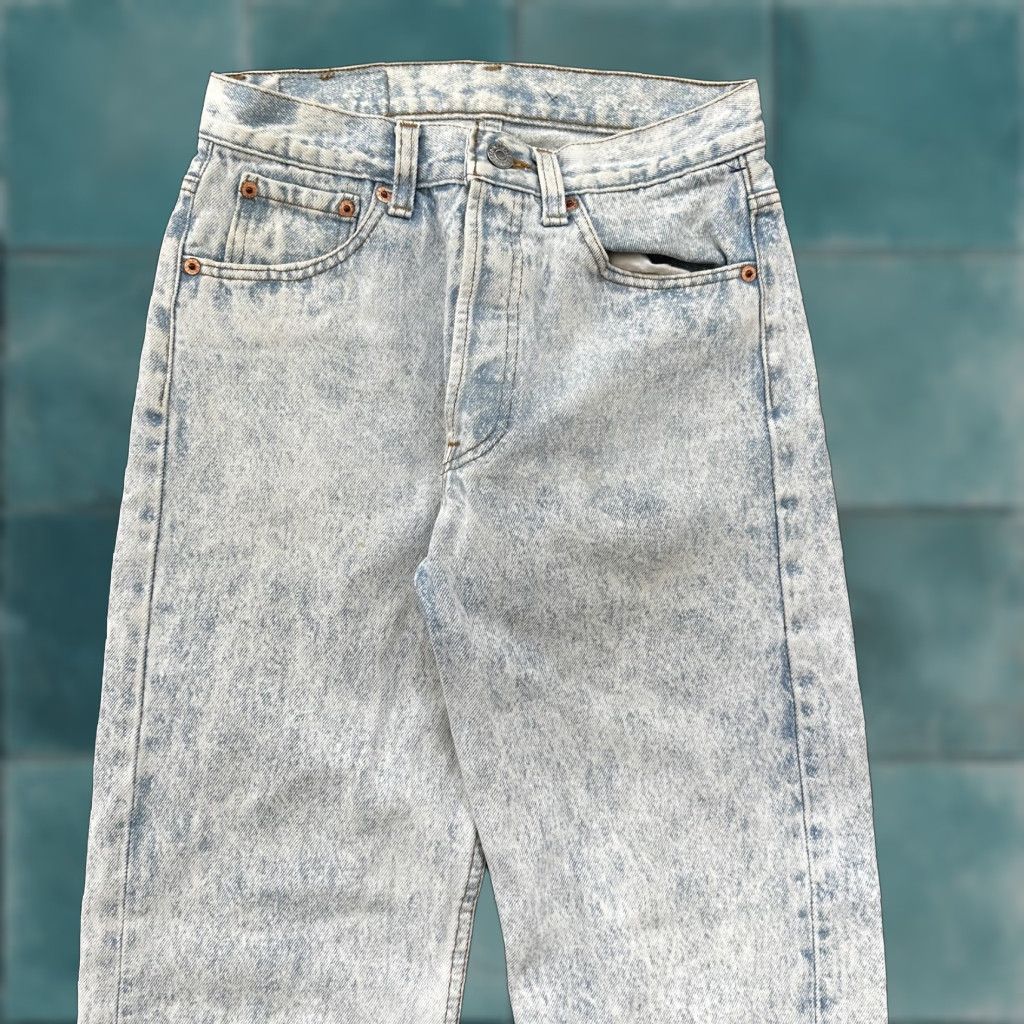 VINTAGE Levi's 501 Jeans 90s Straight Button Fly 27x32 Blue Cotton Denim USA Tag Mens