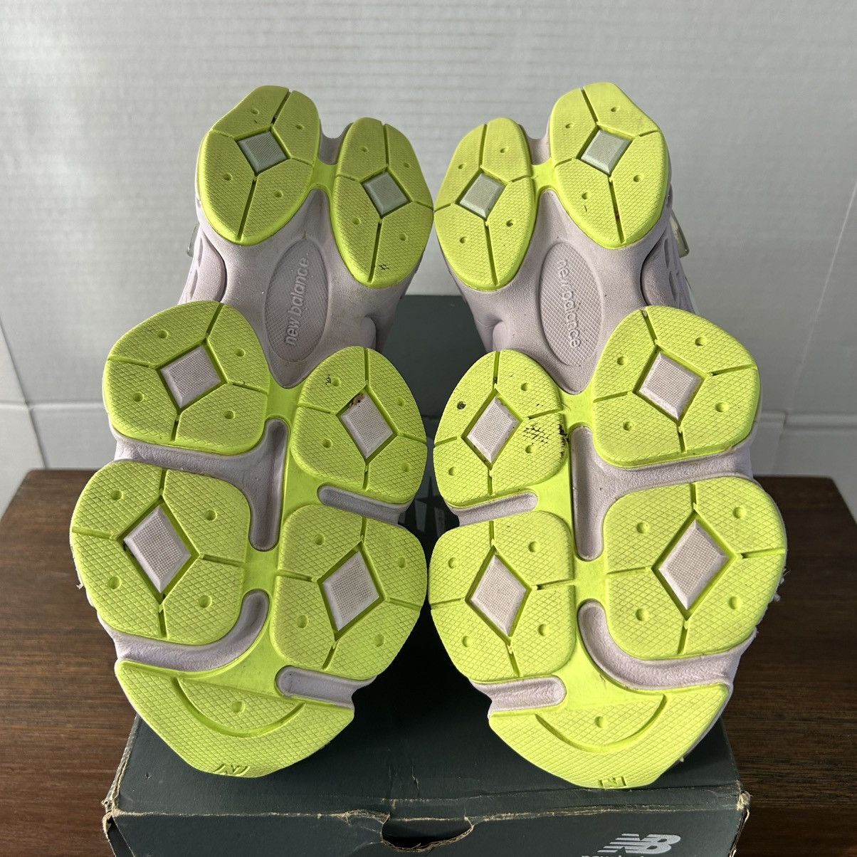New Balance New Balance 9060 White Taro Sneakers Size M6.5/W8 Size US 8 / IT 38 - 6 Thumbnail